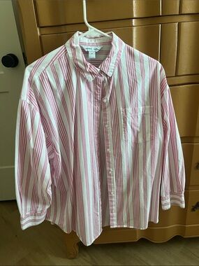 Old Navy Pink and White Striped Button-Down Shirt